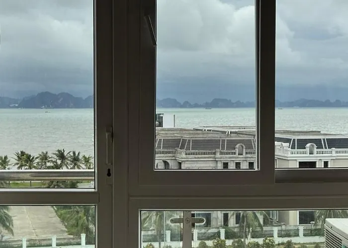 Hotel Htc Regina Hạ Long
